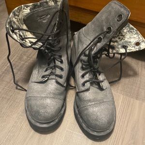 Dr Martens silver floral lined boots. Good used condition